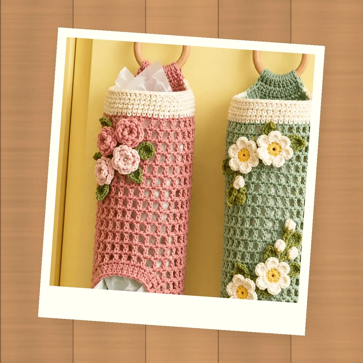 Crochet Mesh Bag Holder with Roses & Daisies – Free Pattern – photo 6
